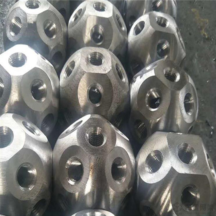 呼和浩特螺栓球网架加工安装方法